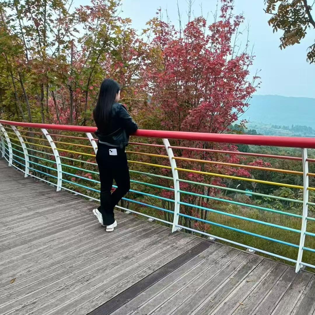雅婷🍃累了🍓谁疼
