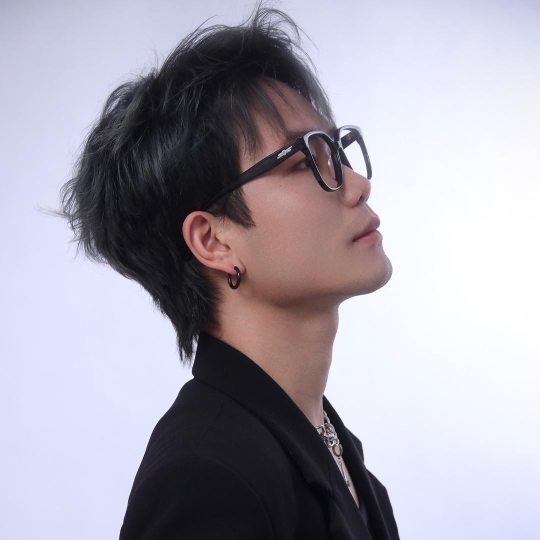 艾迪银泰in99店男士发型迪克