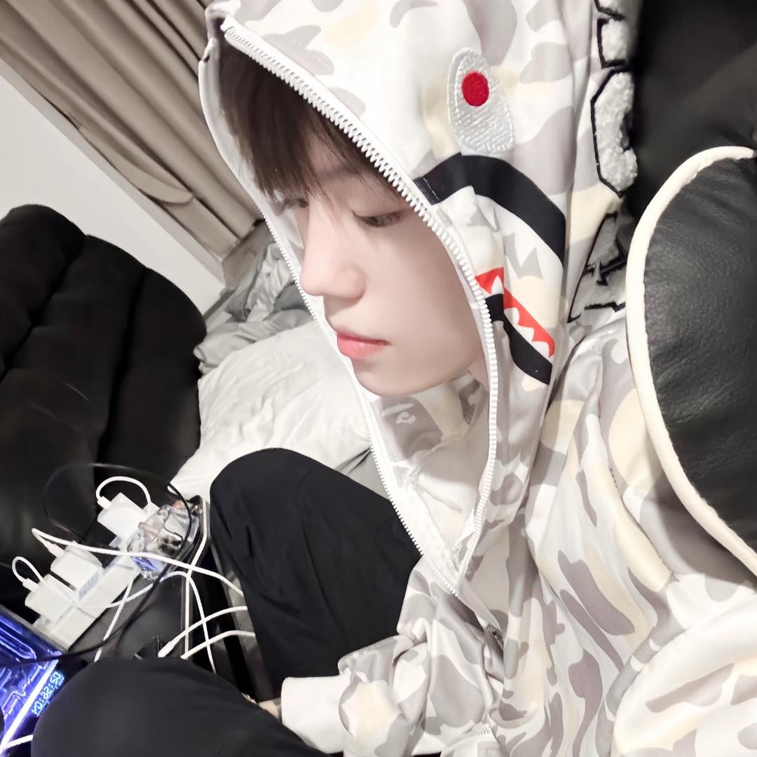 睡觉打蚊子