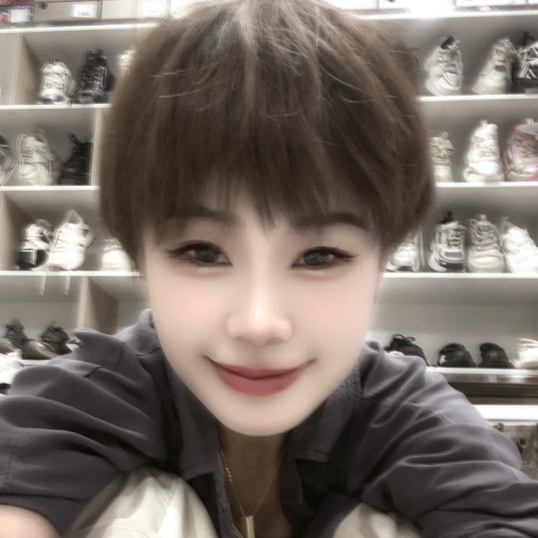 潇黎鞋店