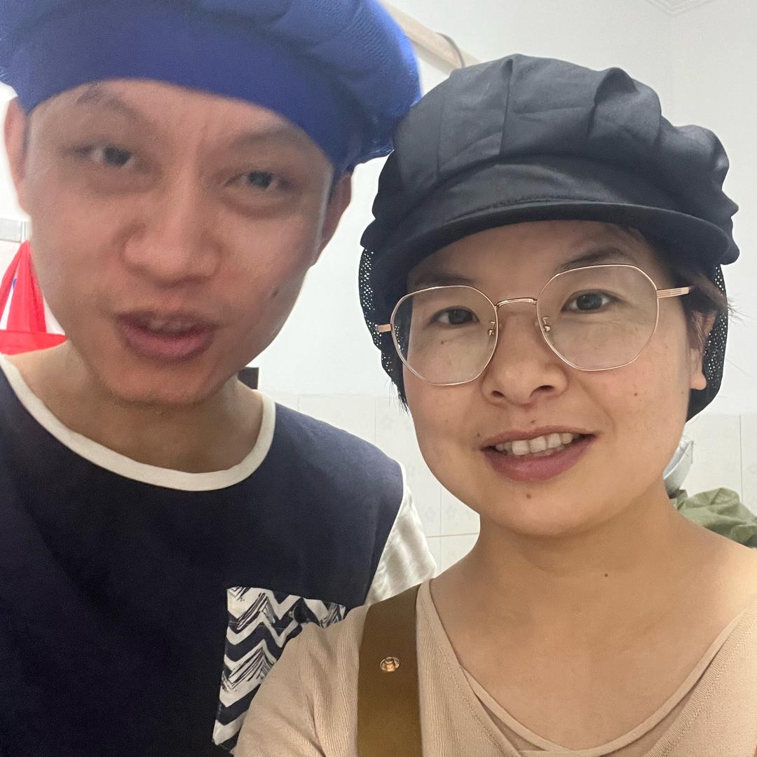 自贡两梭斗冷吃店