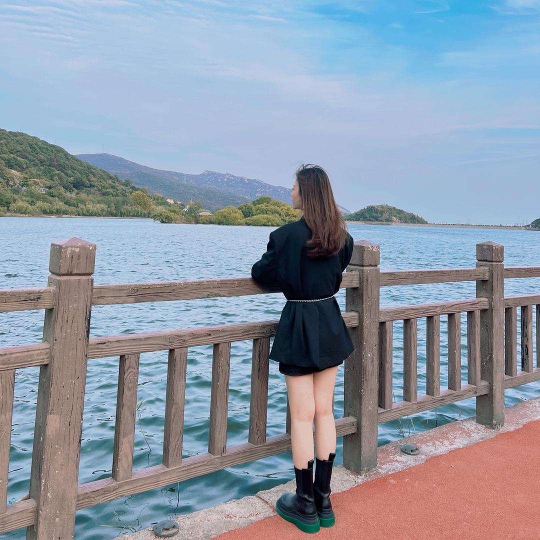 👧虫世木儿🐬