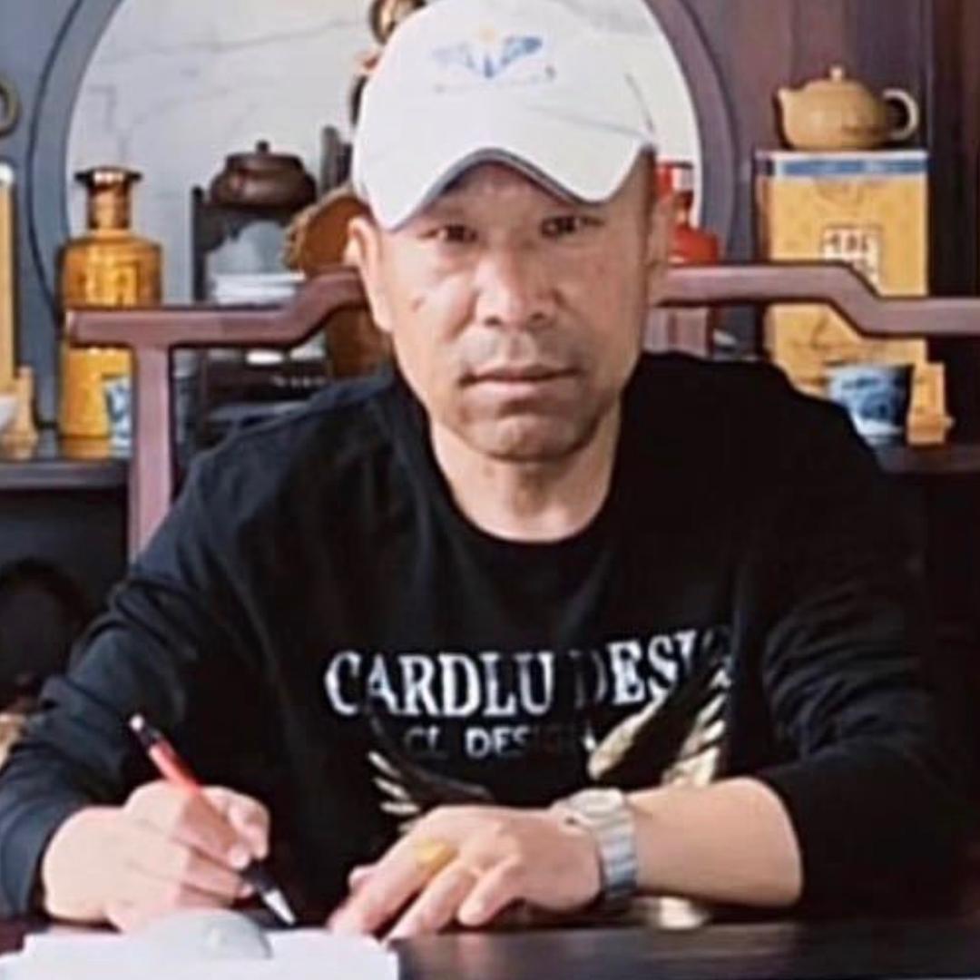 东龙钢铁