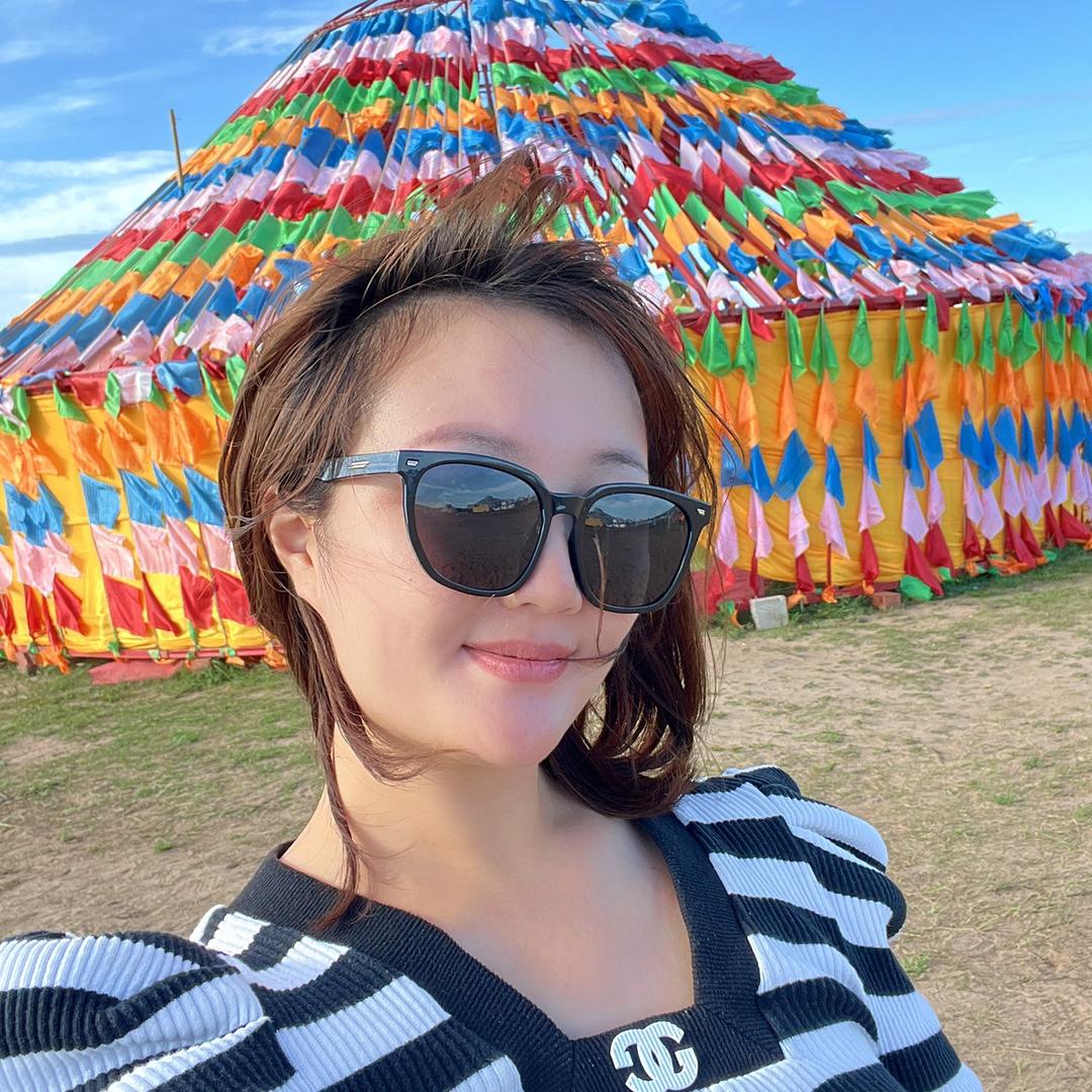 靓彩绘🌻林菲吖