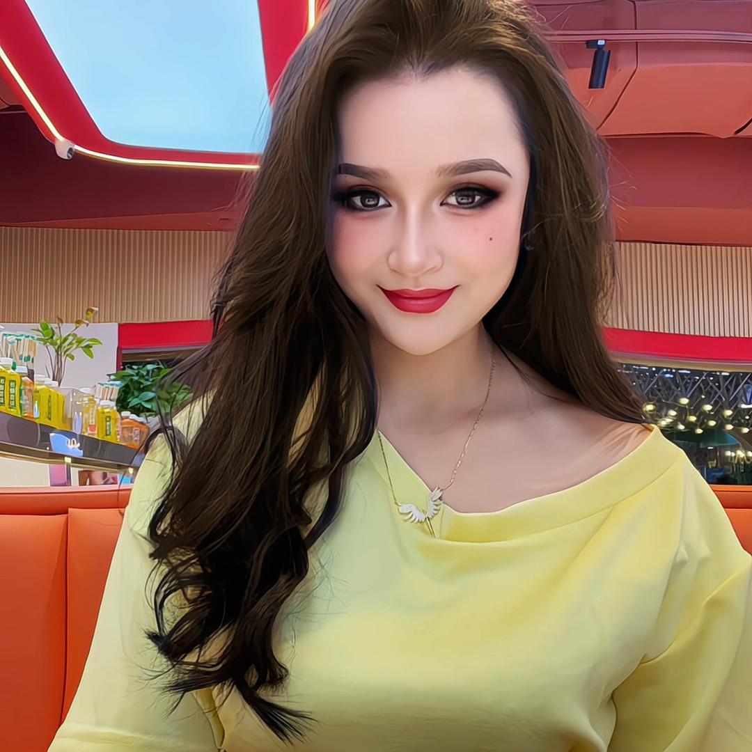 阿迪莱女装