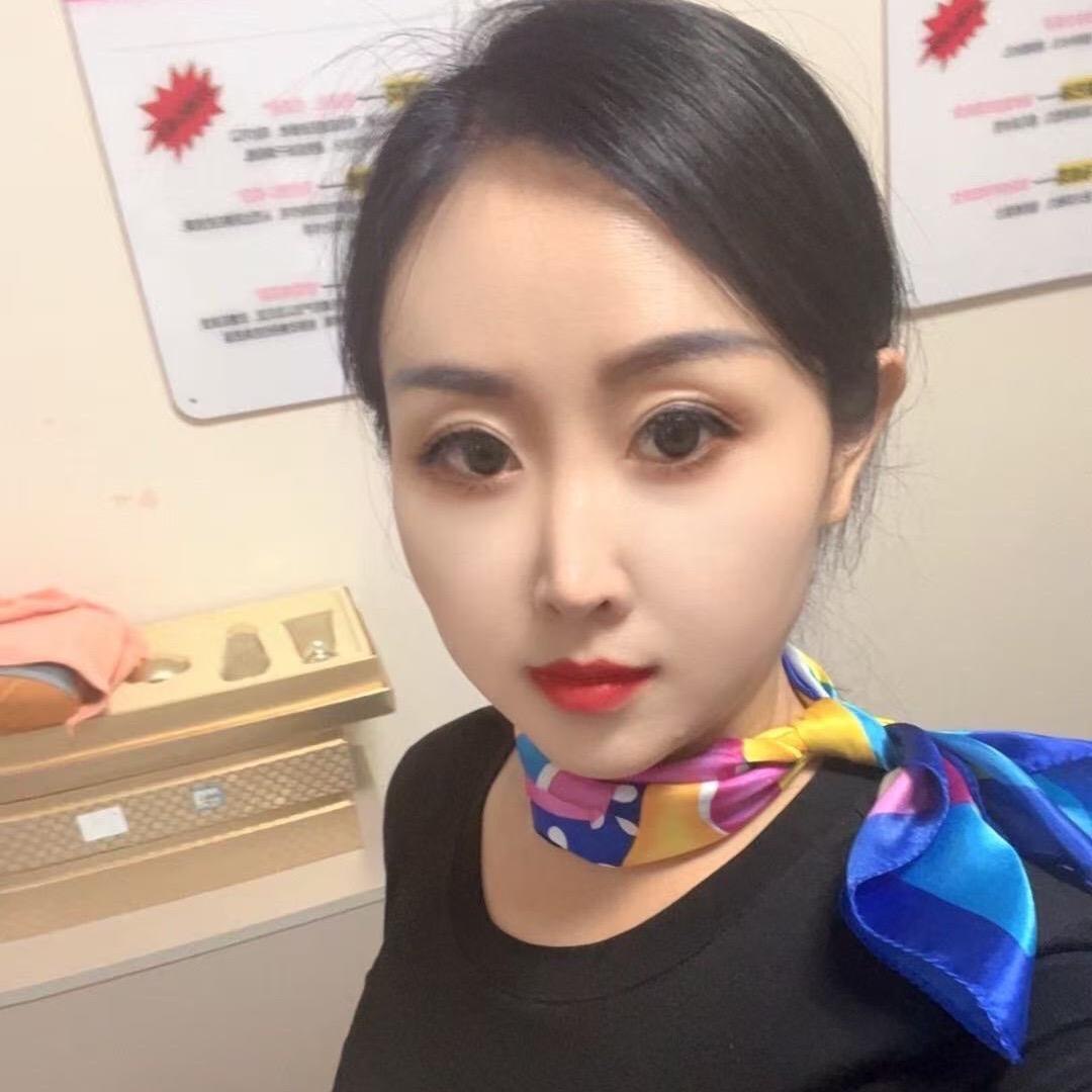 挤阳做保养的娜