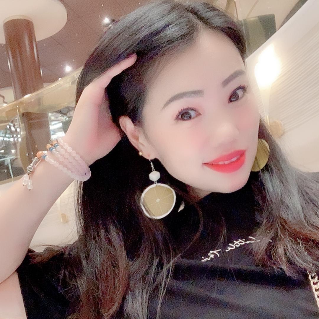 莹莹☘️💕💕