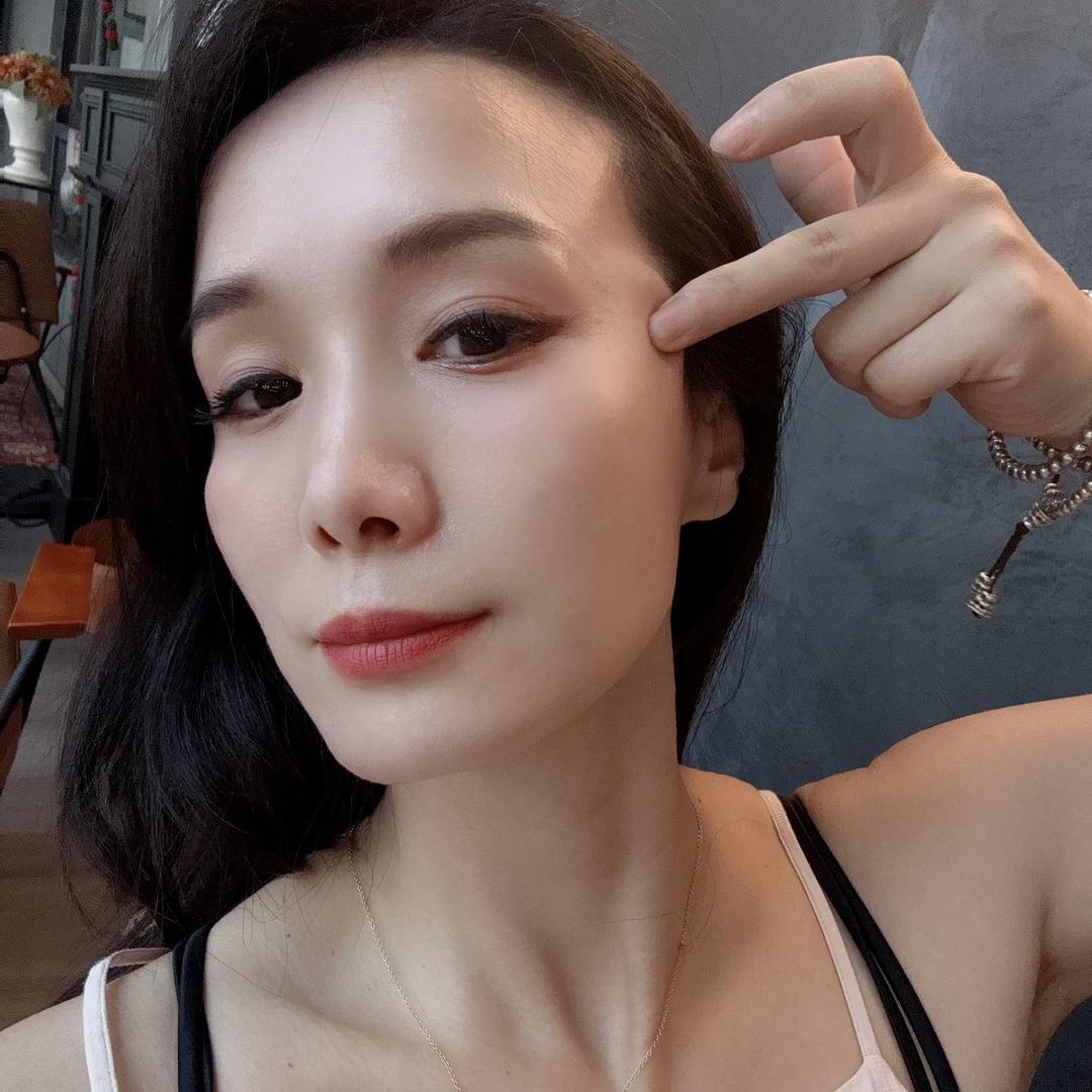 我叫艾蔻韵夜