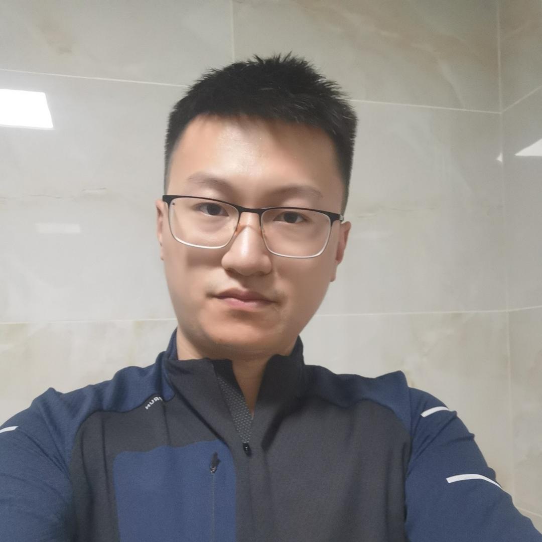 爱打羽毛球—小龚