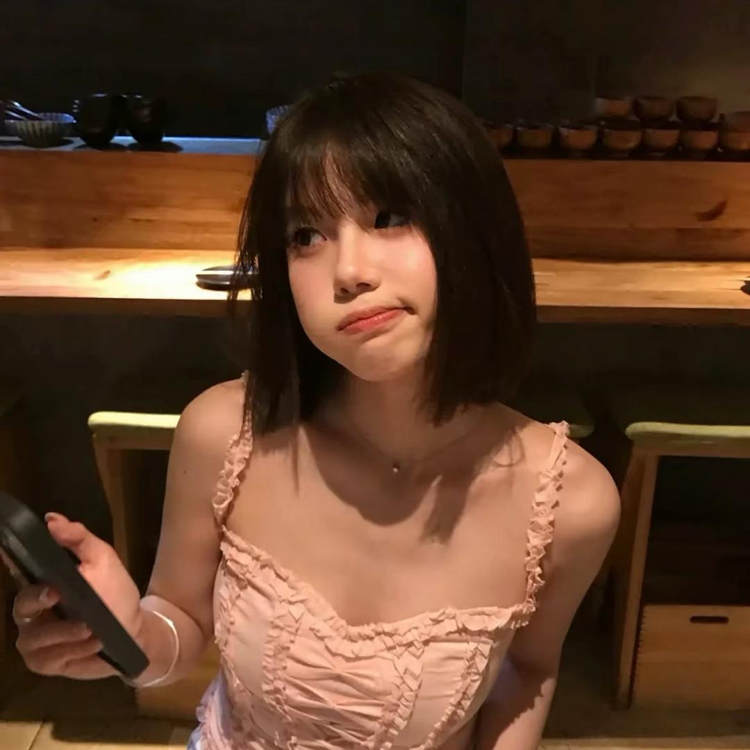 窝不是甜妹🎶
