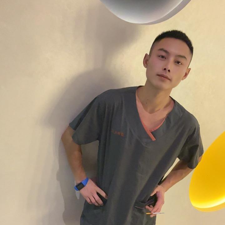 大庆小伙