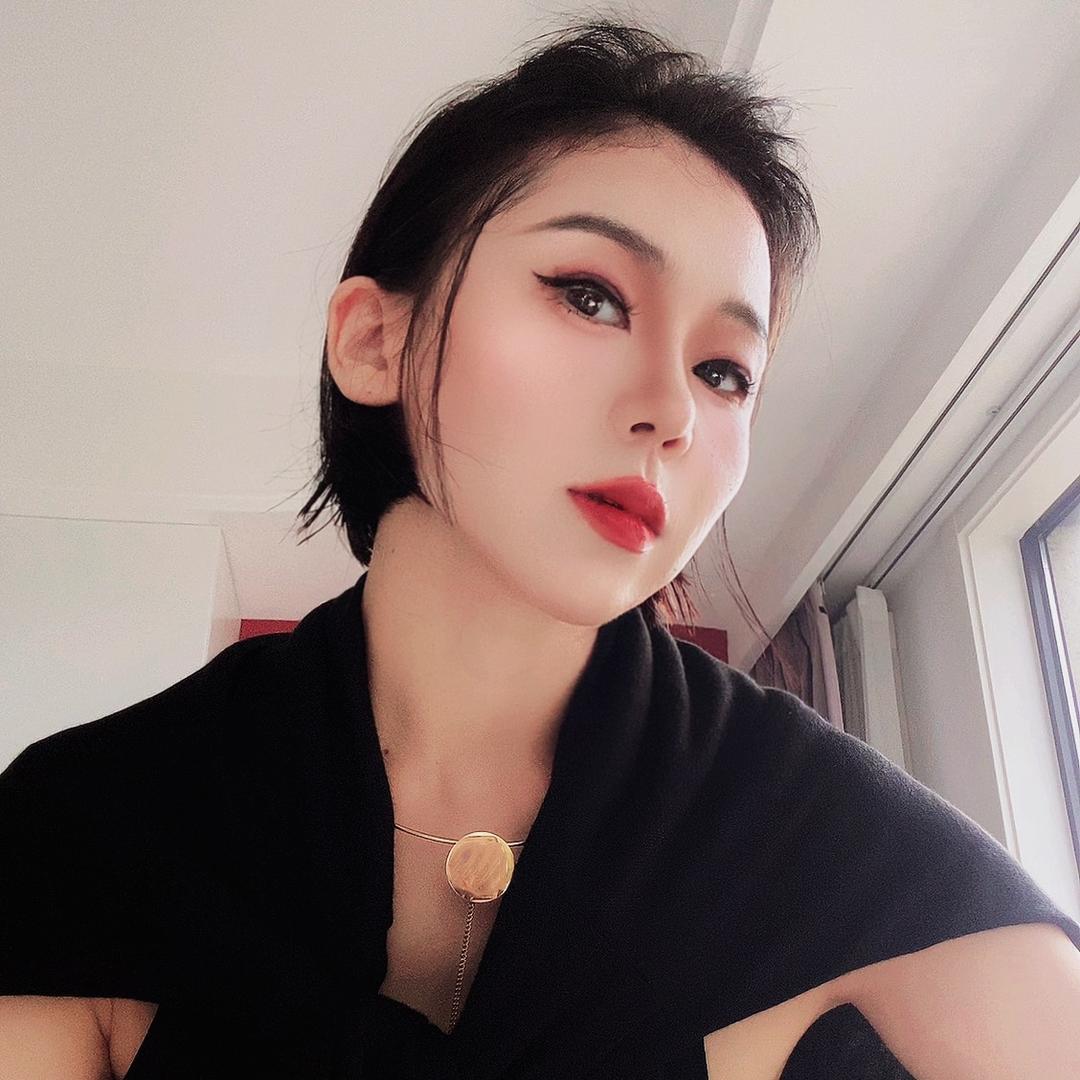 嗨皮三三