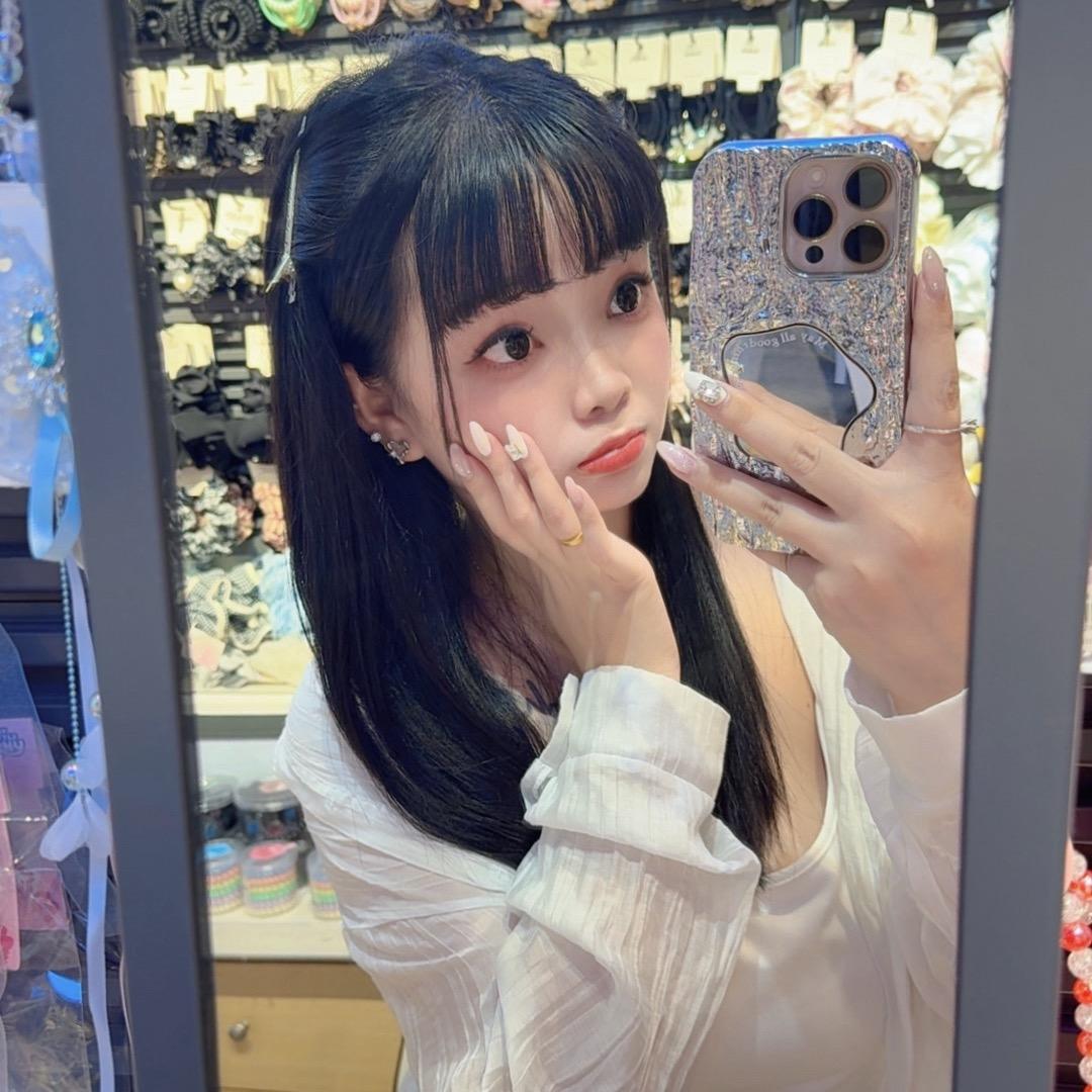 芳芳不方.🥰