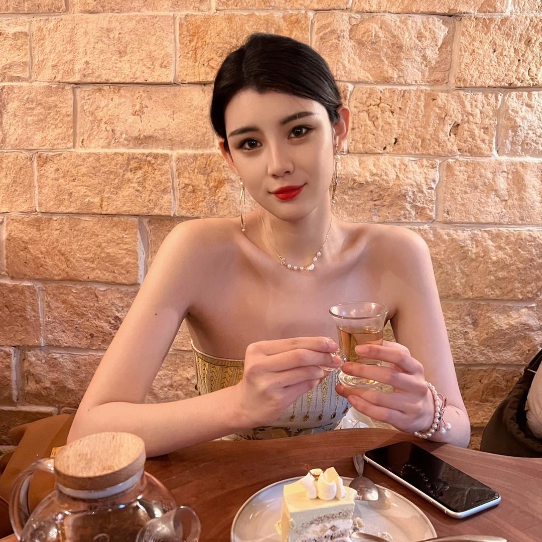 彤彤的婆婆妈妈
