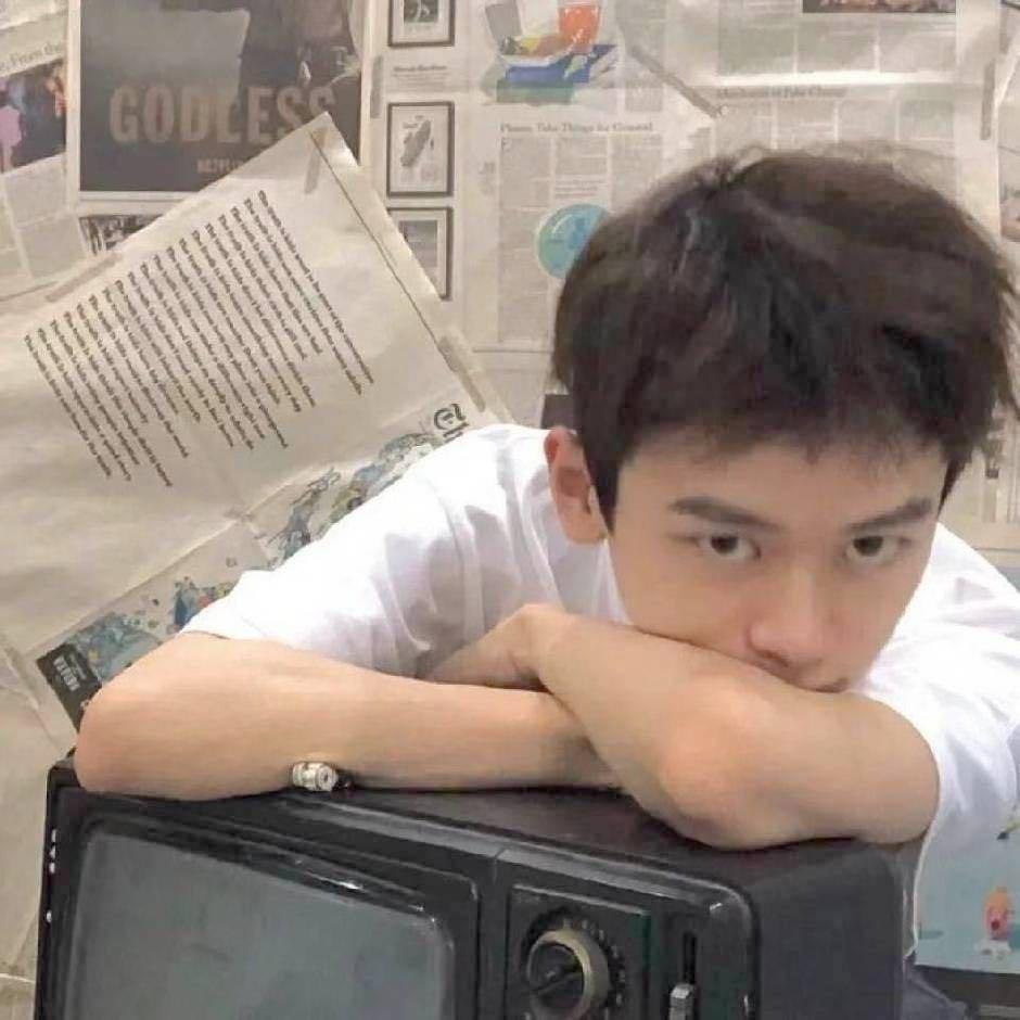 二博.
