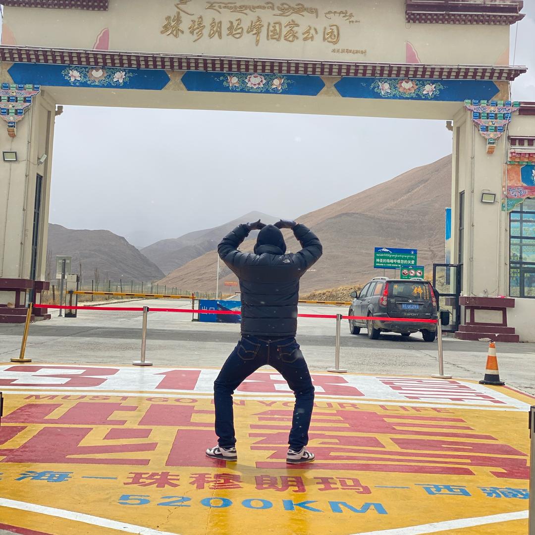 轻舟已过万重山