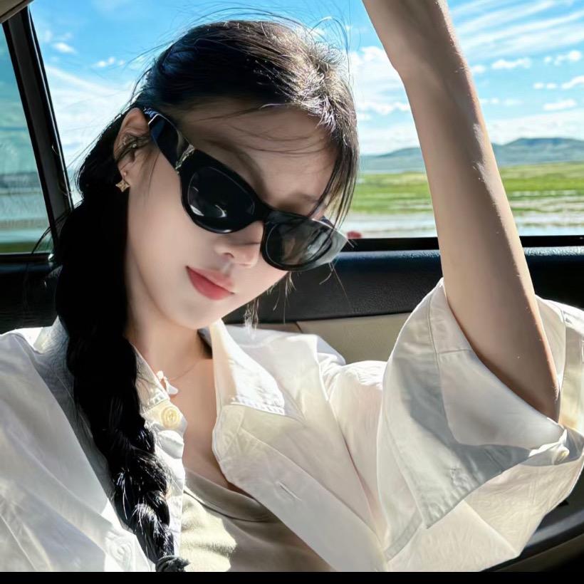 欧小小