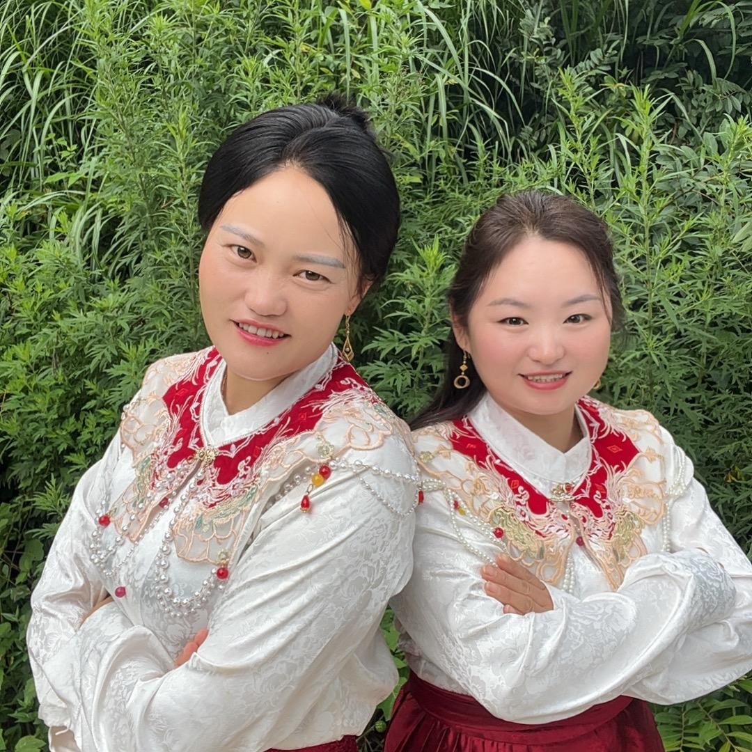 唐芳 (小金菲）