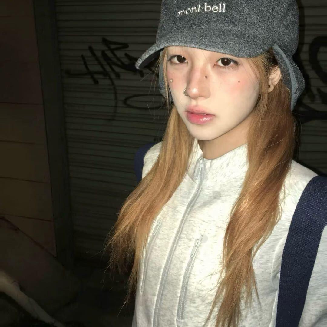 黎 璃