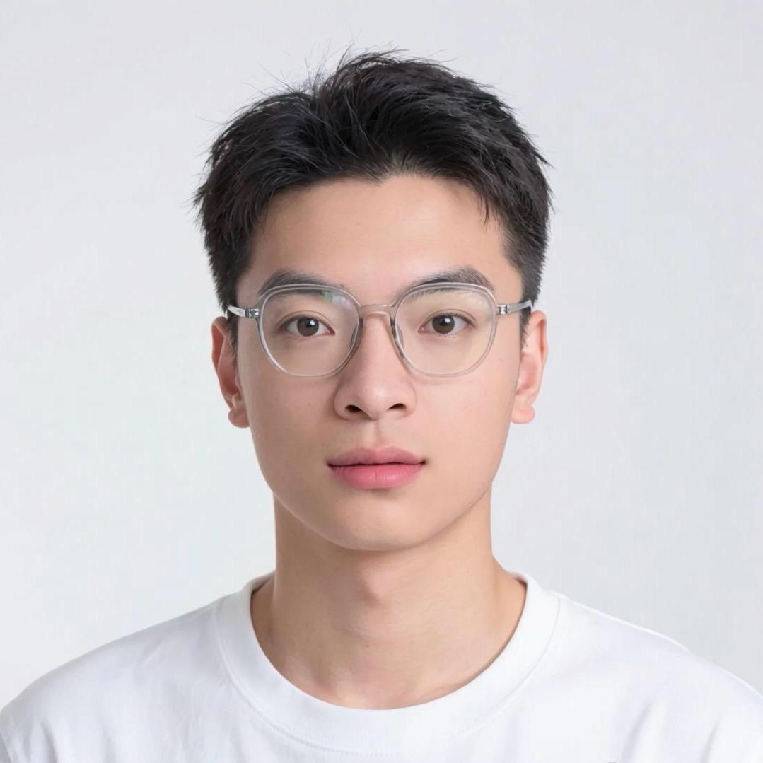 教篮球羽毛球的颜教练