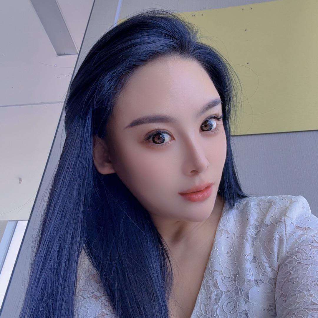 W、憨憨