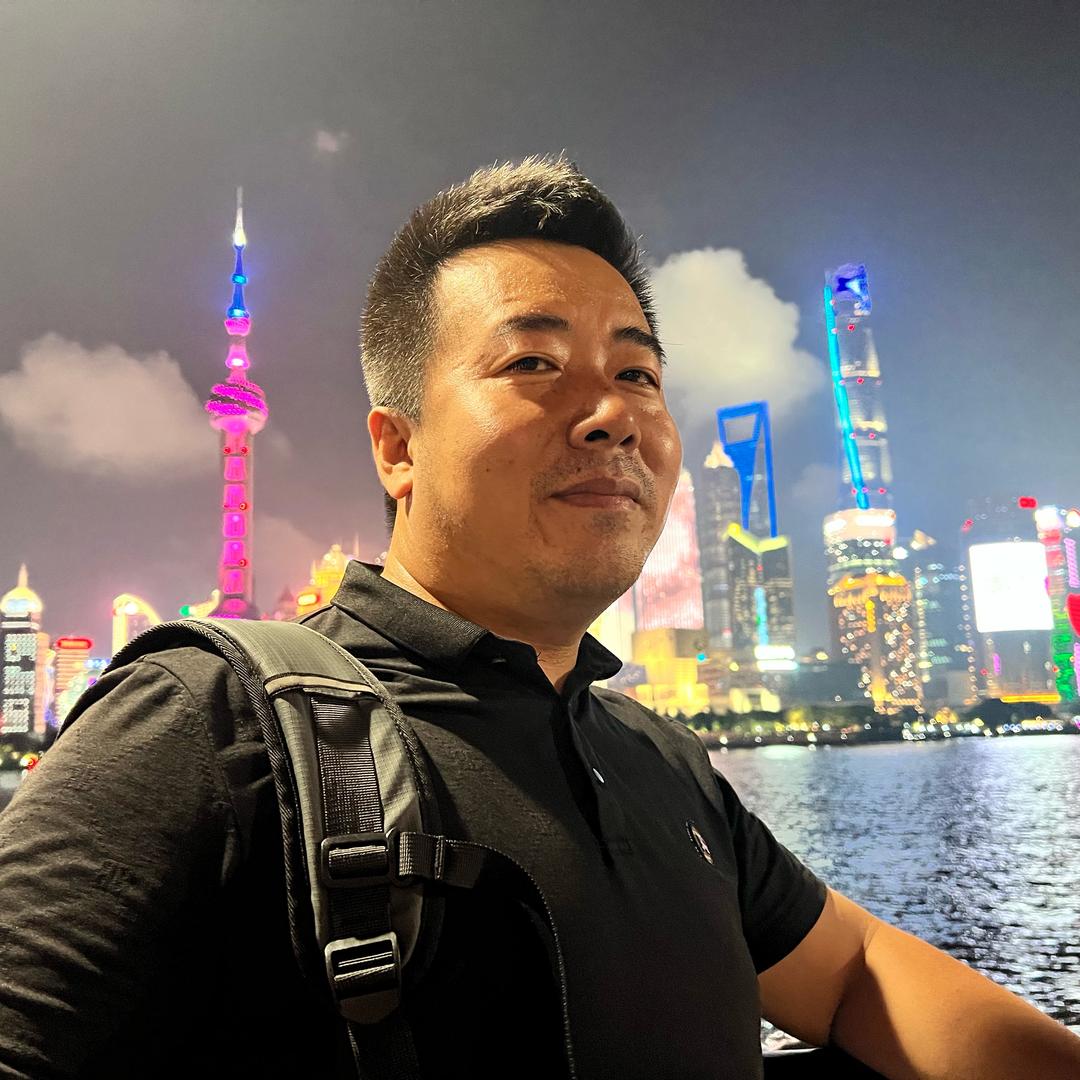 軍哥奢品（户外工装靴大牌撤柜正在直播）