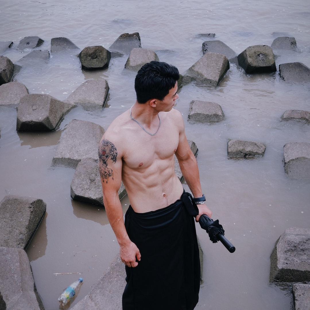 小明健身