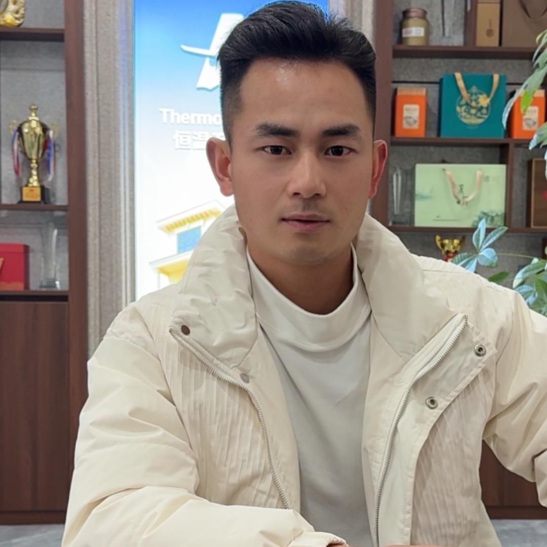 做外墙的胡先生