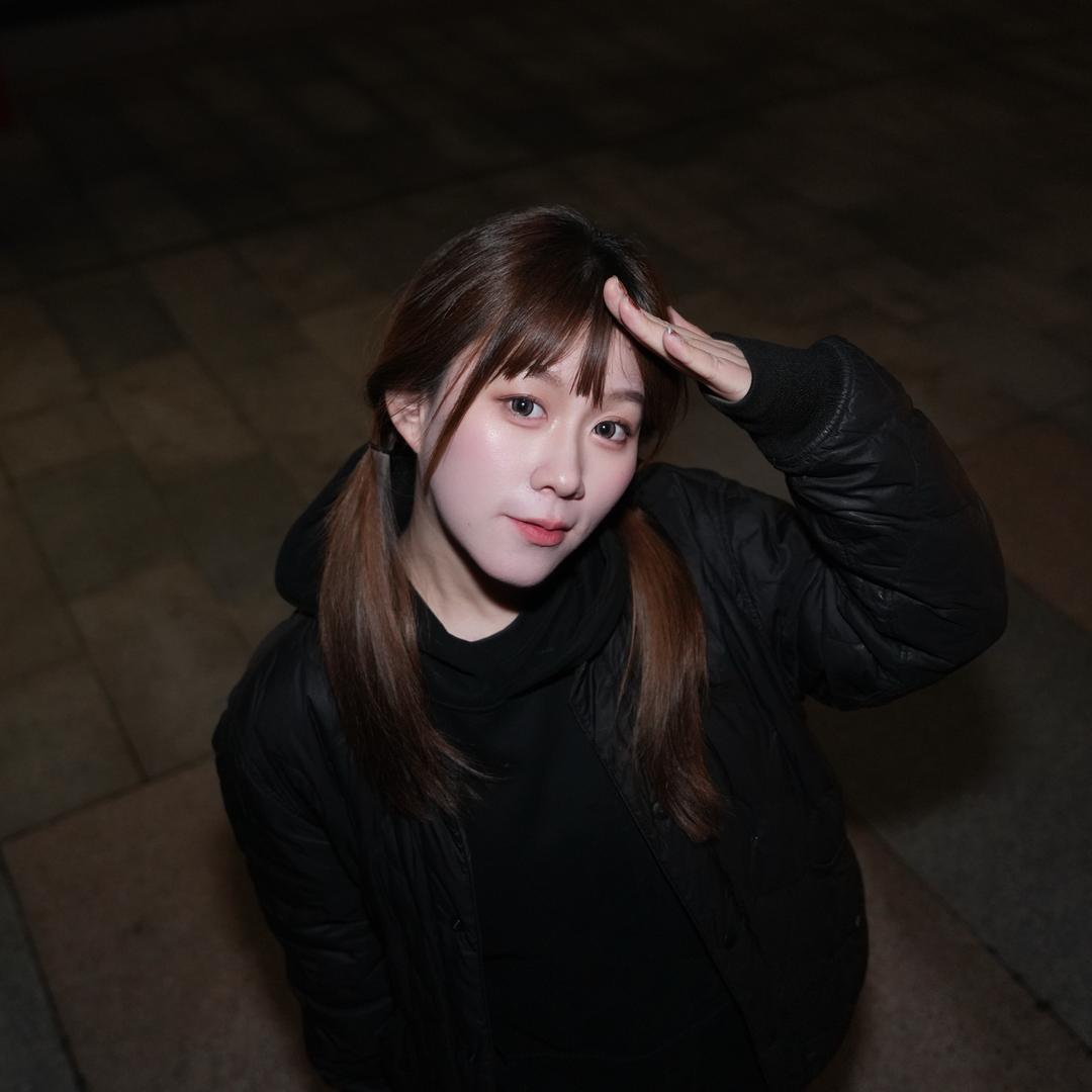 一颗小李子