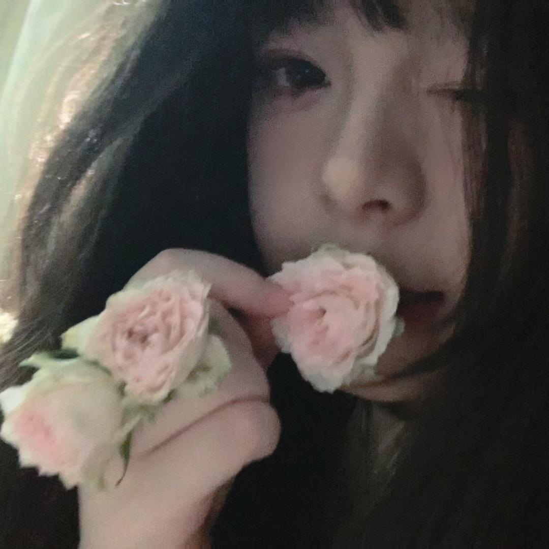 奶思兔米鱿.