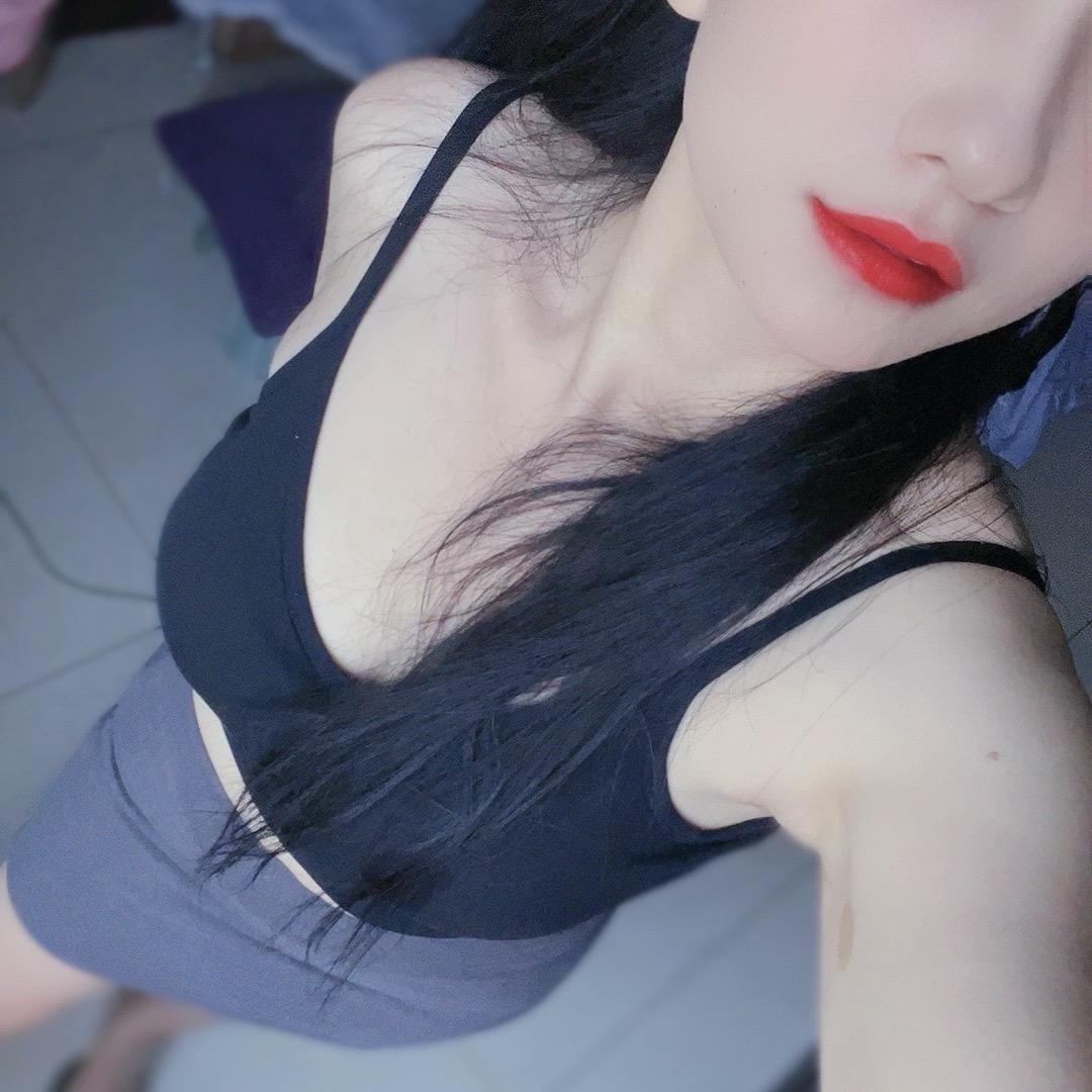 丫头💋💋