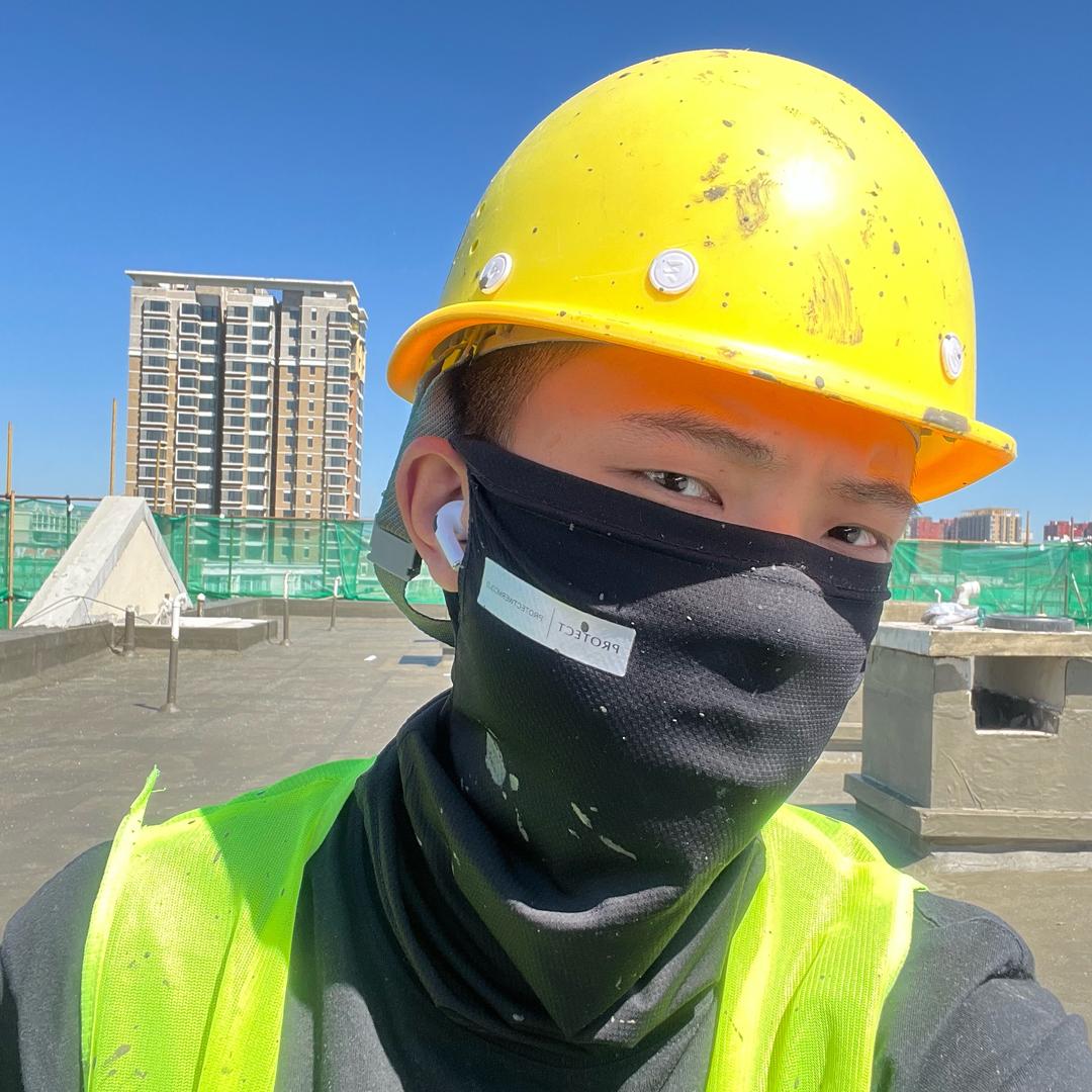 M.刘 （努力版）