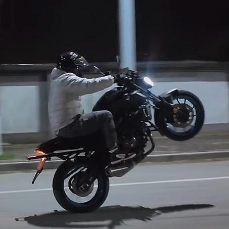 摇摇摆摆