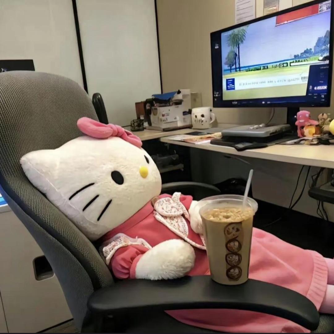 腼腆小美