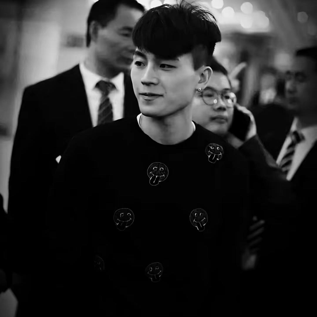 一个高冷的男人