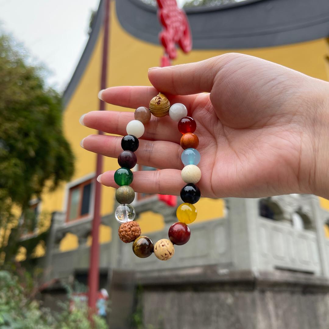 灵隐如愿小师妹