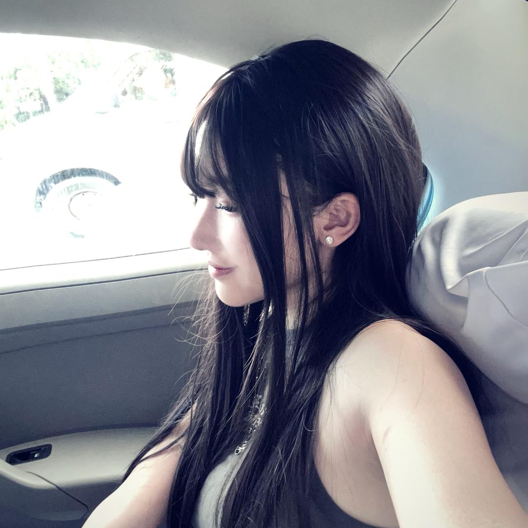 又又Mia