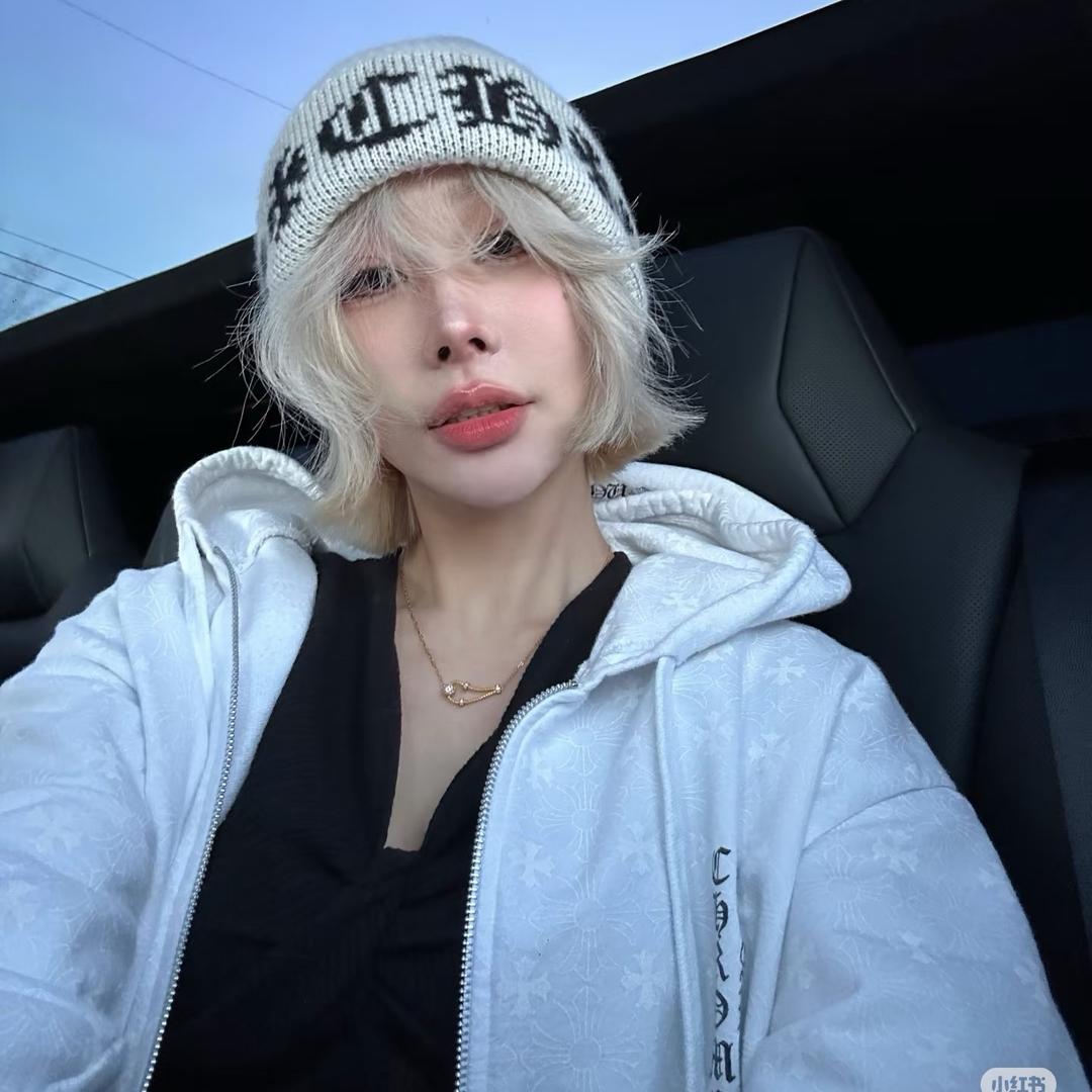 EZ14的老板娘