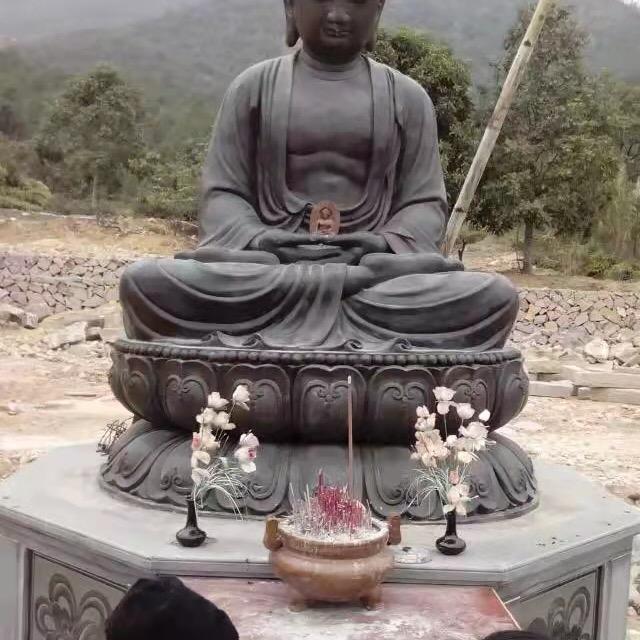 心中有佛