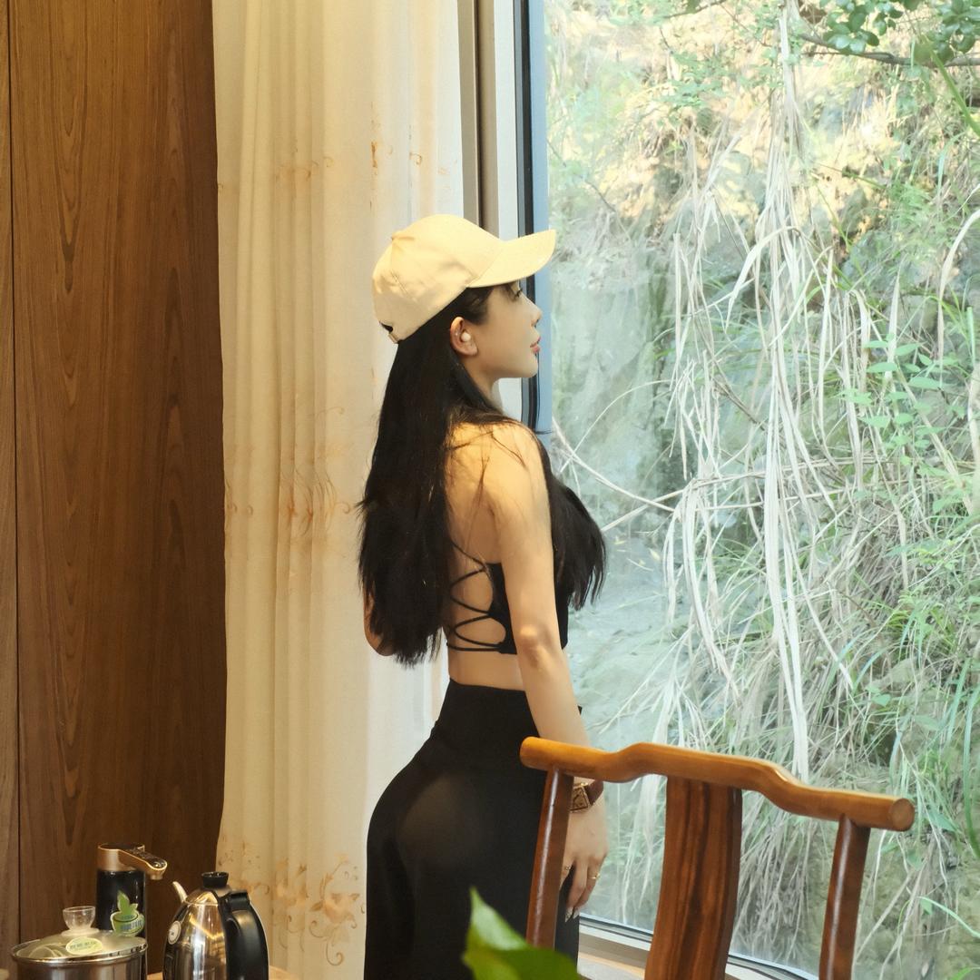 岁𡥄