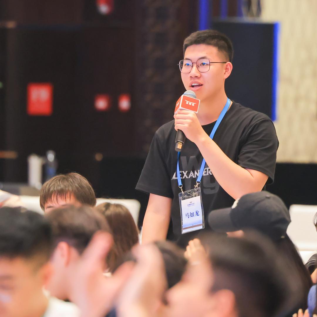 唐山大盘鸡的00后大叔