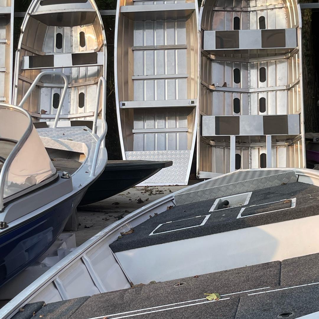 路亚钓鱼渔船厂家