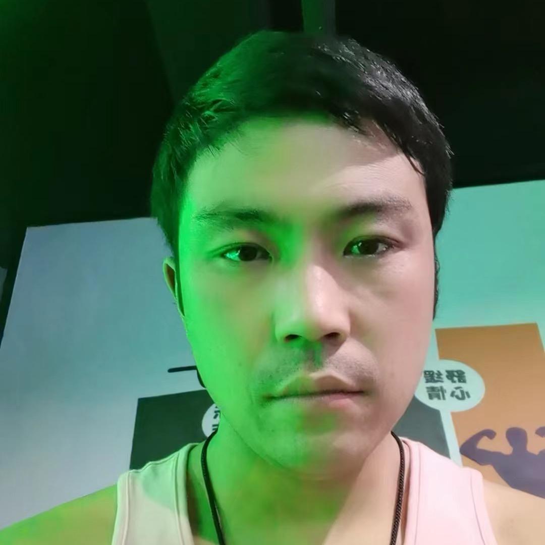 畅行者重卡养护连锁（华龙店）