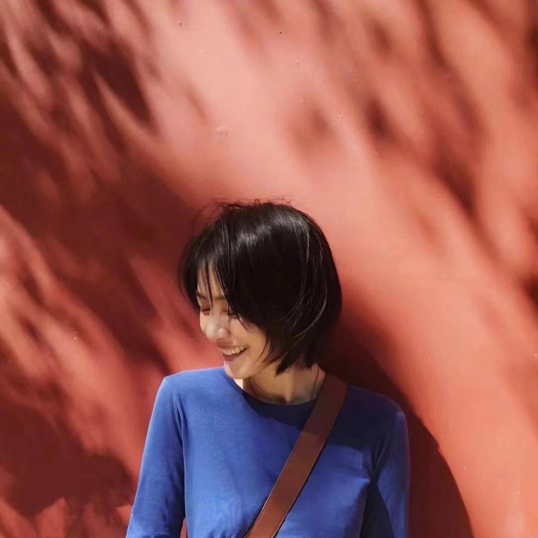 @郭百灵