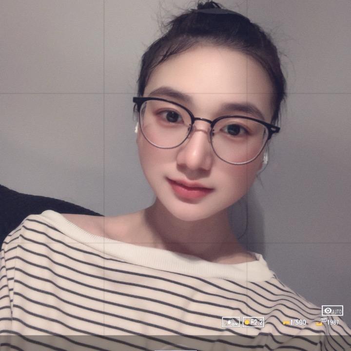 小傅傅