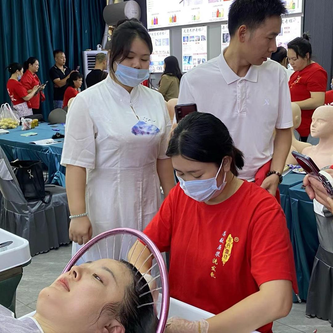 茶麸原浆养发馆广南总部