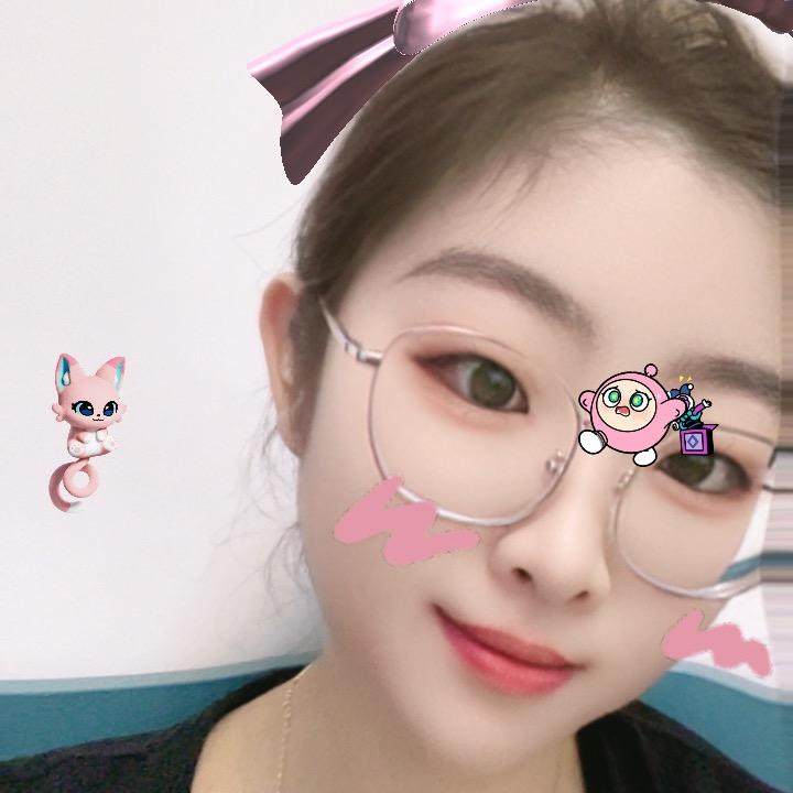 小鸭梨女装