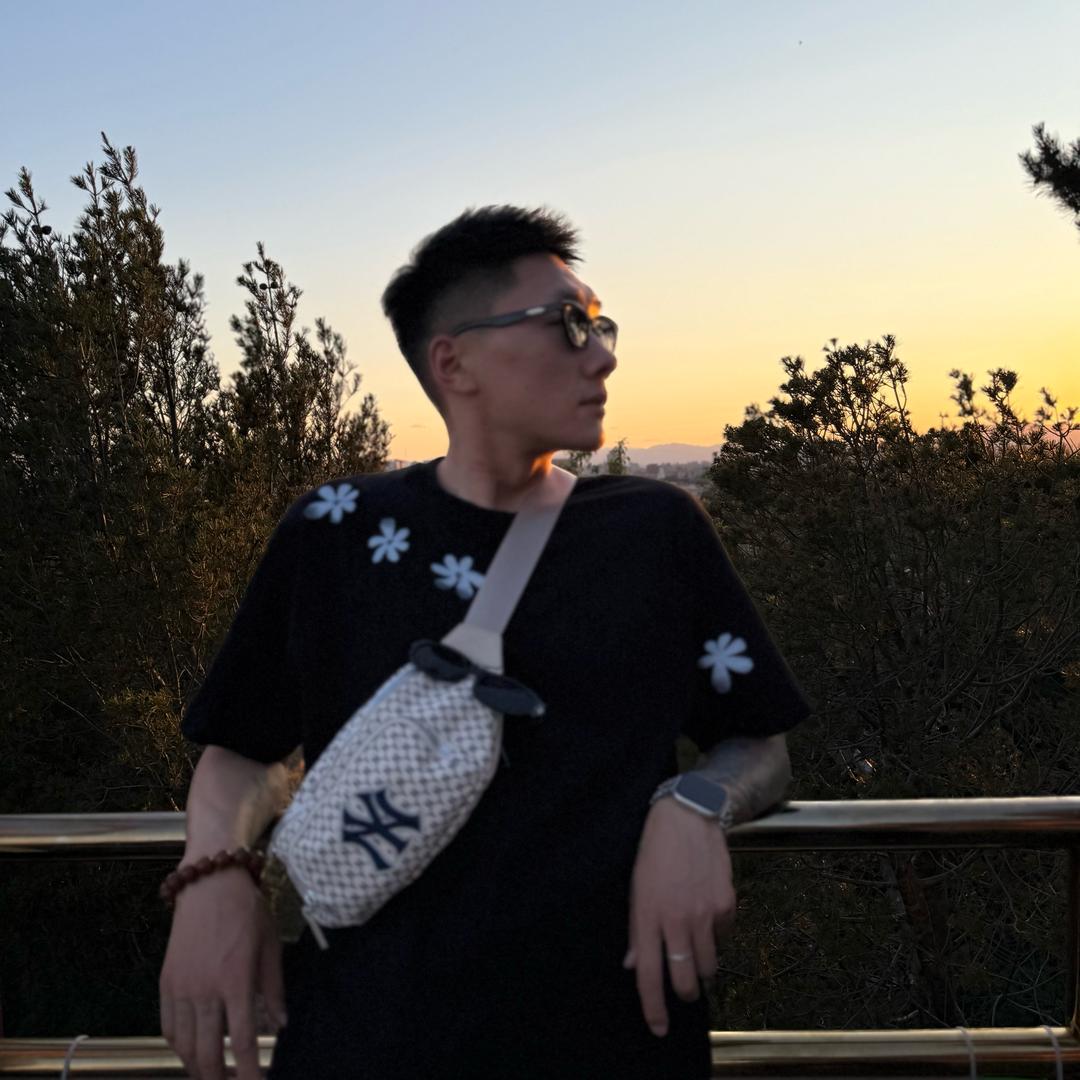 炎木逸晨（懵智）