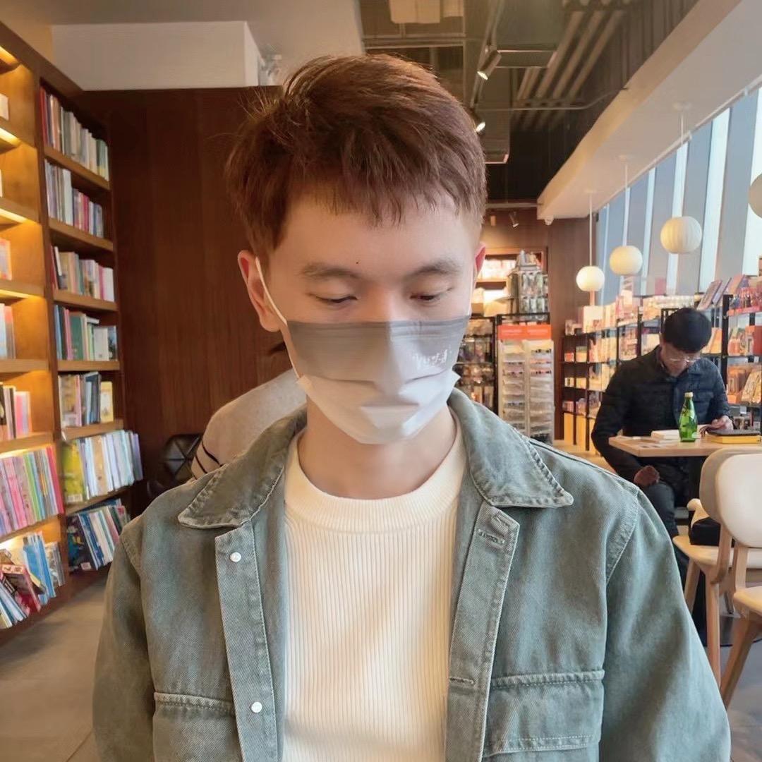 嗯哼