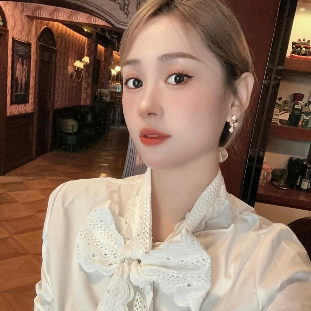 哈尔滨女发型师-乐多